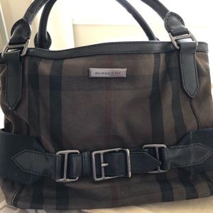 Burberry Purse (fall/winter)
